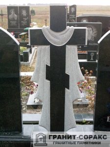 Памятник крест из гранита №9